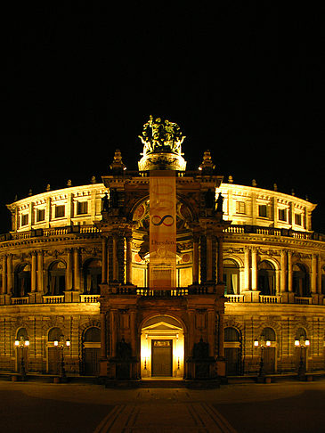 Fotos Semperoper bei Nacht