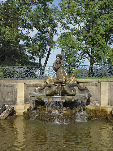 Delphinbrunnen