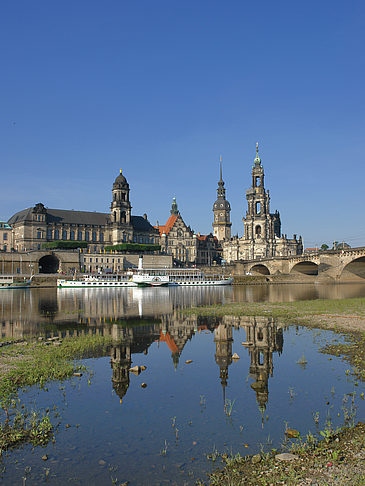 Blick auf den Schlossplatz Foto 