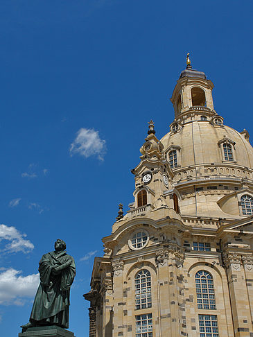 Frauenkirche und Lutherdenkmal Foto 