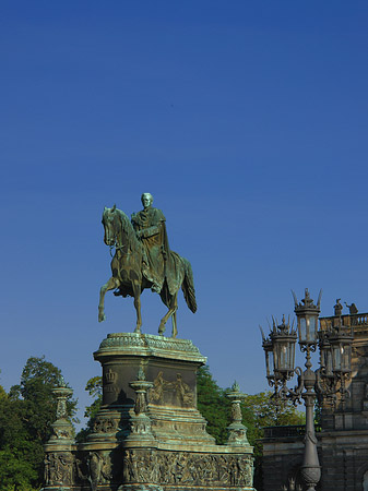 König-Johann-Statue Fotos
