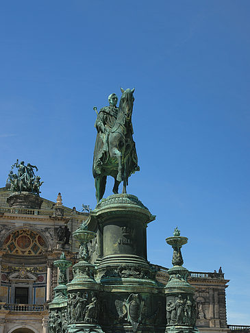 König-Johann-Statue Foto 