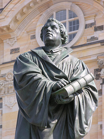 Foto Martin Luther Denkmal an der Frauenkirche