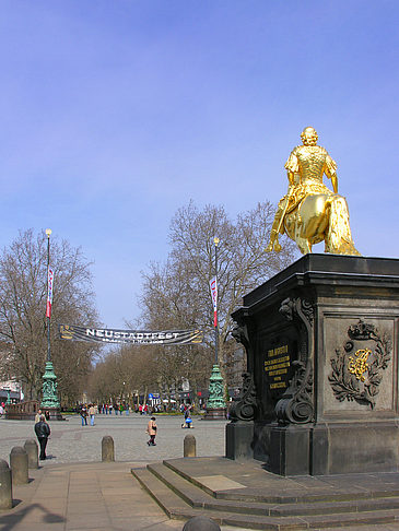 Goldener Reiter Foto 