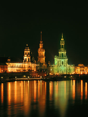 Fotos Hofkirche bei Nacht