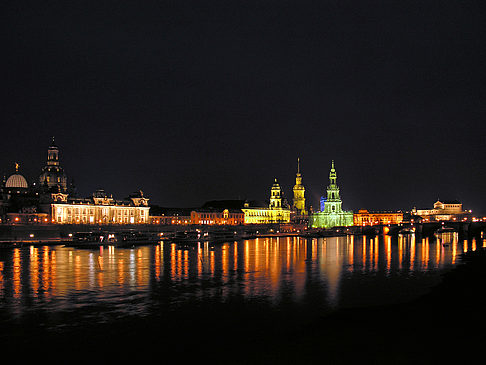 Foto Brühlsche Terrasse bei Nacht