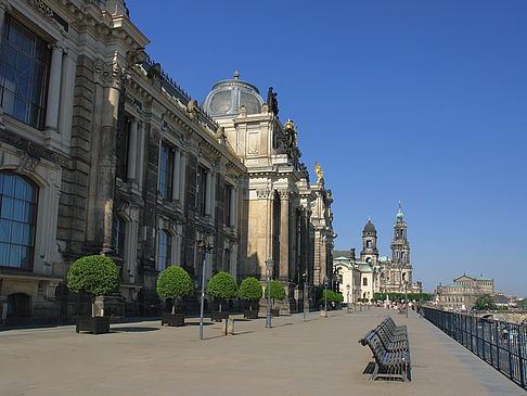 Brühlsche Terrasse