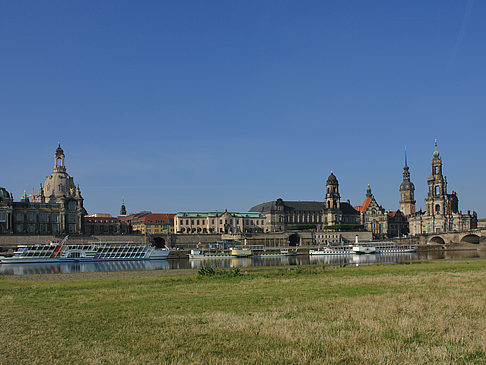 Foto Brühlsche Terrasse mit Wiese - Dresden