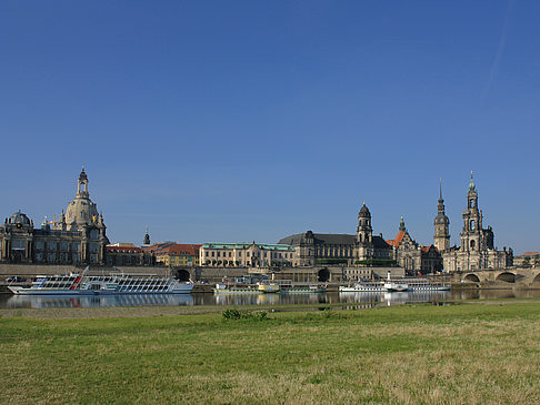 Fotos Brühlsche Terrasse mit Wiese | Dresden