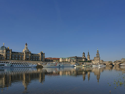 Fotos Elbe vor dem Terrassenufer