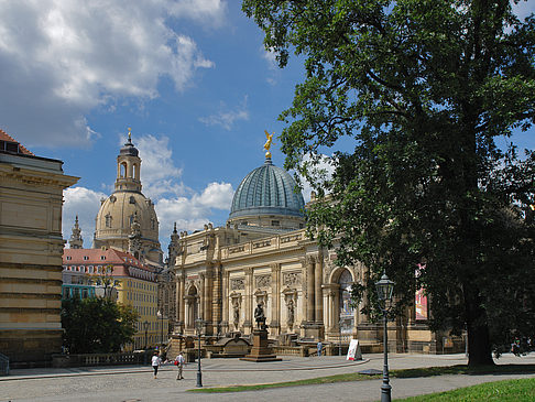 Foto Frauenkirche und Kunstakademie - Dresden