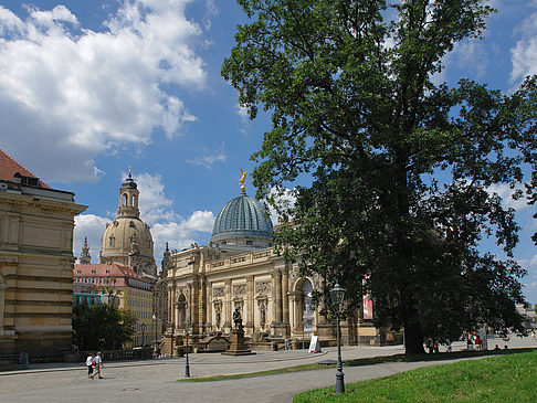 Fotos Frauenkirche und Kunstakademie