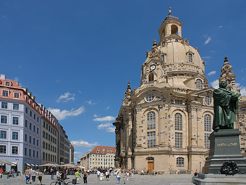 Frauenkirche und Neumarkt Foto 