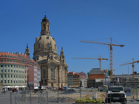 Frauenkirche mit Baustelle Fotos