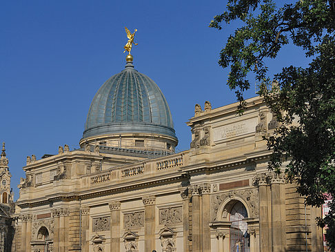 Kunstakademie Fotos