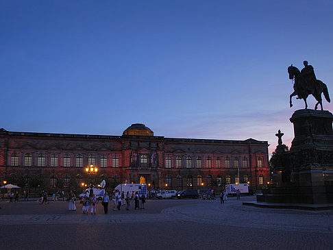 Fotos Statue und Zwinger