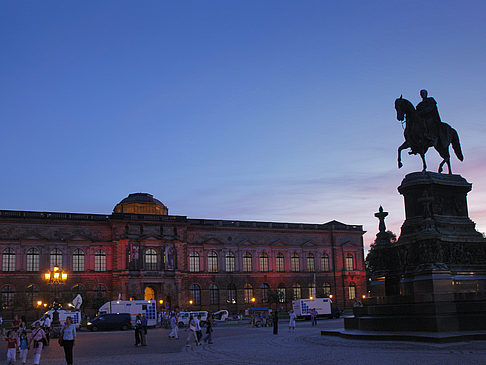 Foto Statue und Zwinger - Dresden