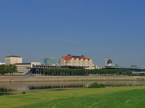 Landtag und Hotel