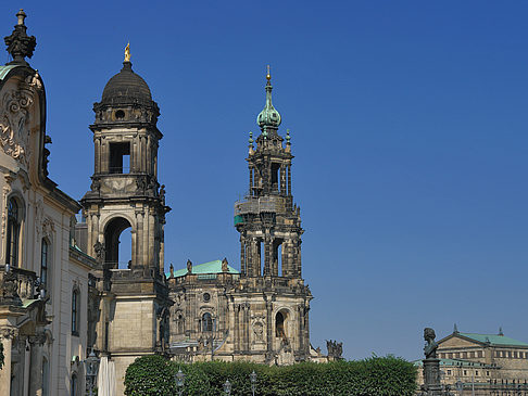 Oberlandesgericht mit Hofkirche