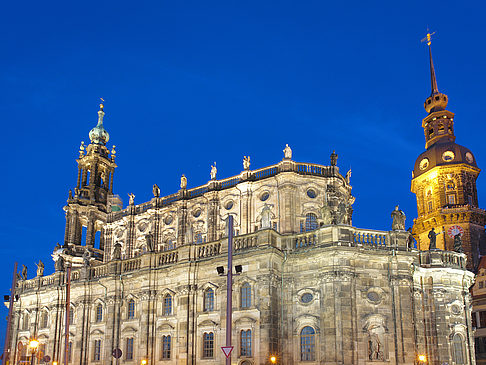 Fotos Schloss und Hofkirche am Abend | Dresden