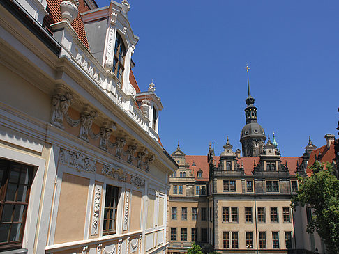 Schloss aus Taschenbergpalais Fotos