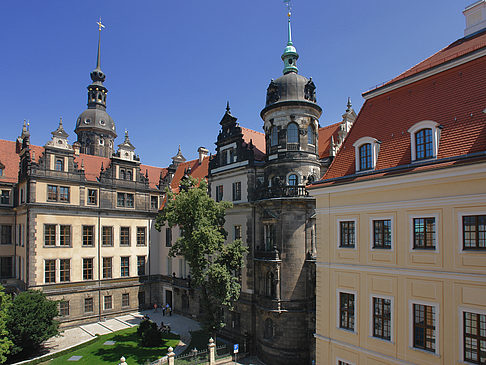 Schloss aus Taschenbergpalais Fotos