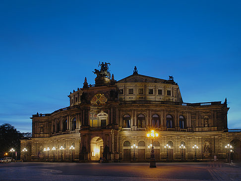 Semperoper abends Fotos
