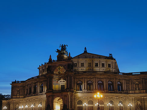 Semperoper abends Fotos