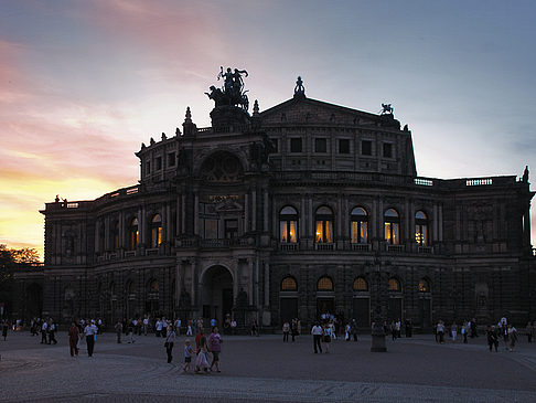 Foto Semperoper abends - Dresden