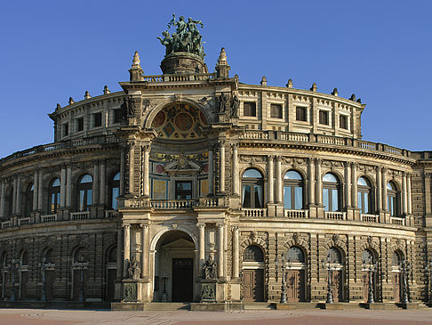 Semperoper Eingang Fotos