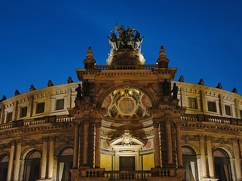 Fotos Semperoper bei Nacht