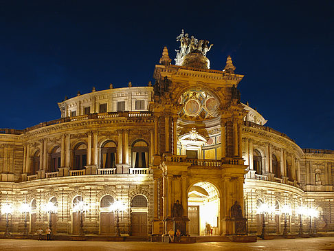 Fotos Semperoper bei Nacht