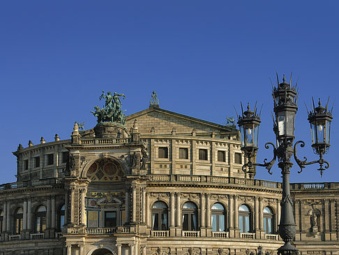 Semperoper mit Laterne Foto 