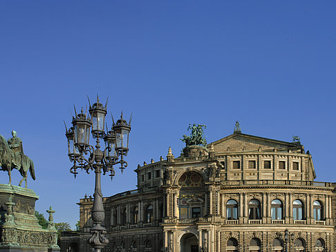 Semperoper mit Laterne Foto 