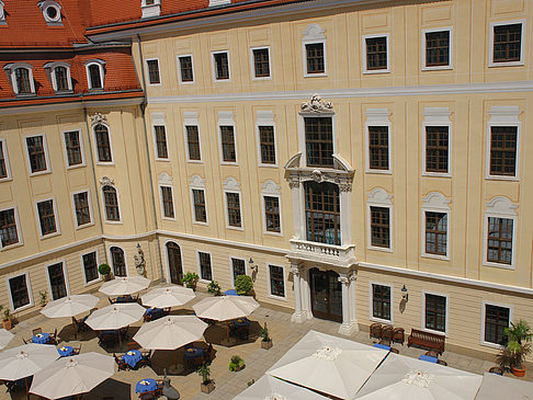 Innenhof des Taschenbergpalais Fotos