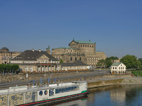 Foto Theaterkahn