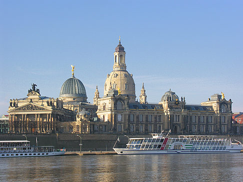 Frauenkirche von der Brühlschen Terrasse Fotos