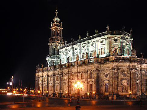 Foto Hofkirche bei Nacht