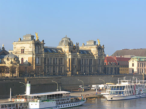 Foto Sekundogenitur