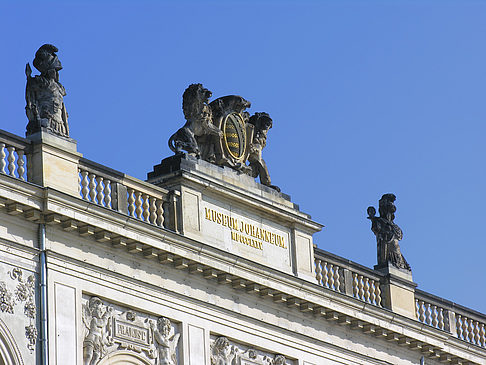 Taschenbergpalais
